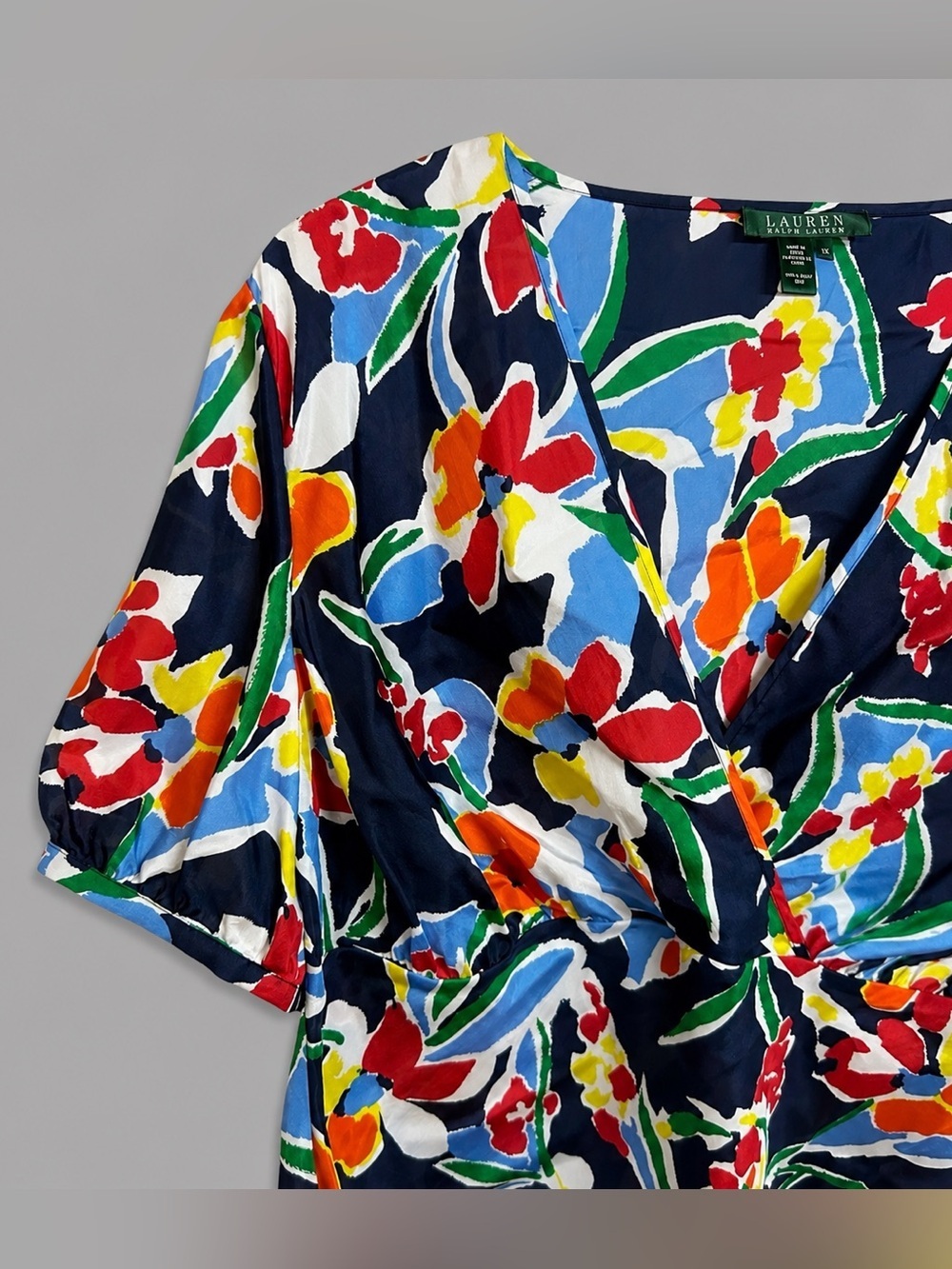 Lauren Ralph Lauren 100% Silk Floral Wrap Blouse Size 1X Navy Multicolor - Picture 4 of 6